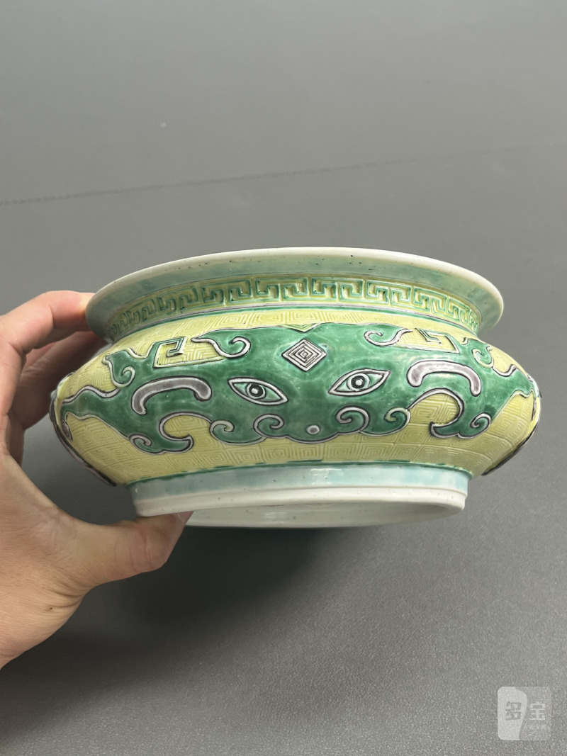 清康熙 素三彩炉 - 图3